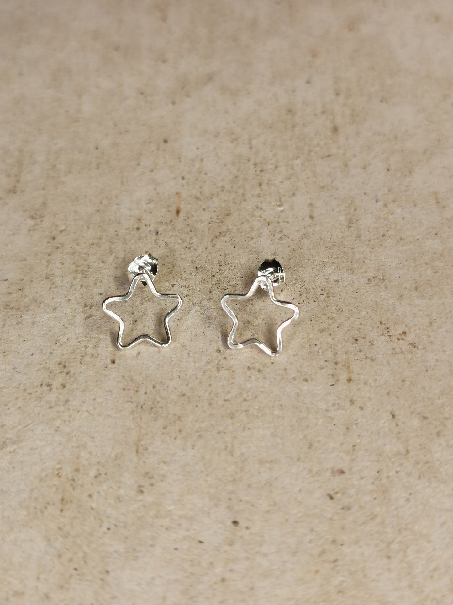 Wire Star Stud