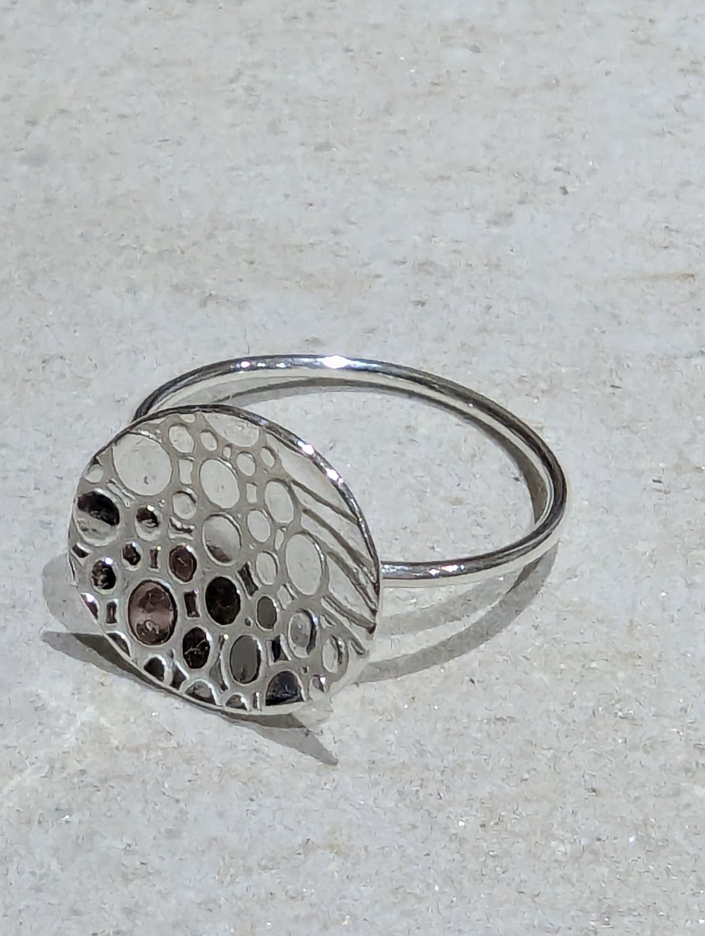 Dotty Disk Ring