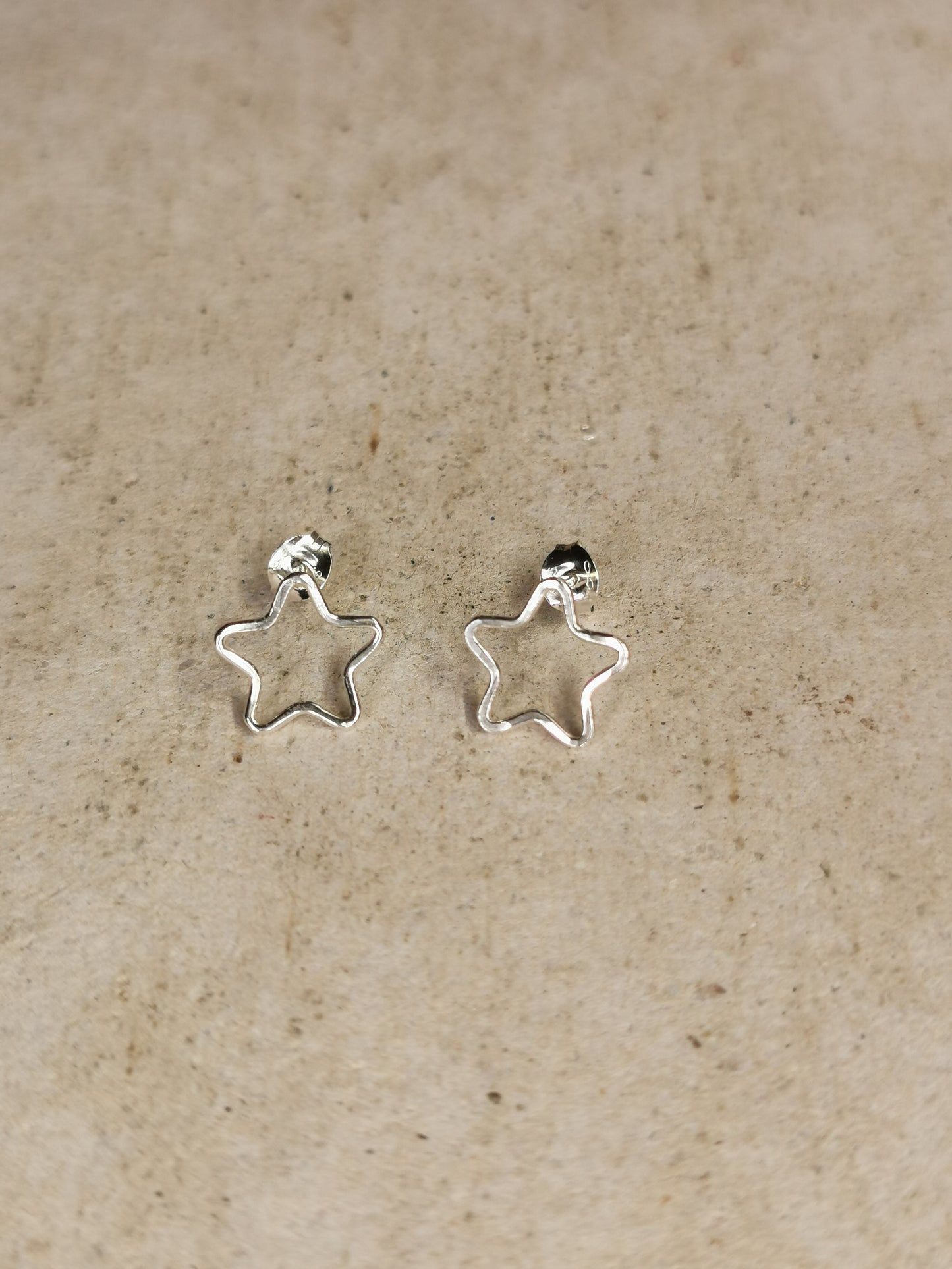 Wire Star Stud